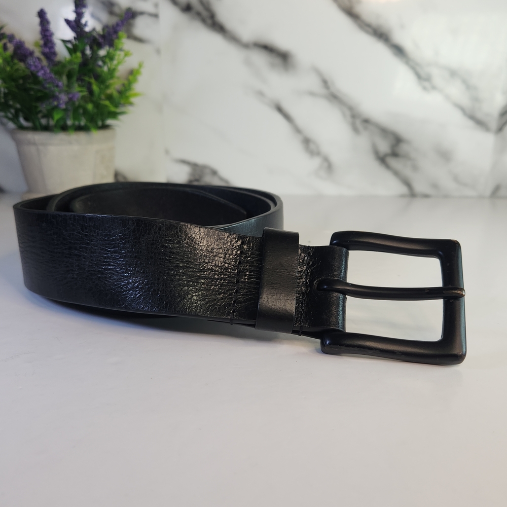 Stone Mountain  Genuine Leather Classic Black Belt